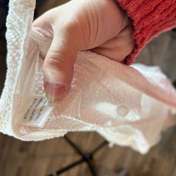 Jodifl White Seersucker Babydoll Top Short Puff Sleeve Tiered Button Down G11478 - Picture 6 of 6